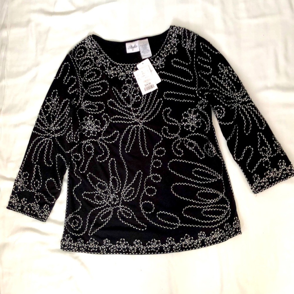 VINTAGE Style NWT WOMEN’S SIZE M Detailed Cording Design Top #063